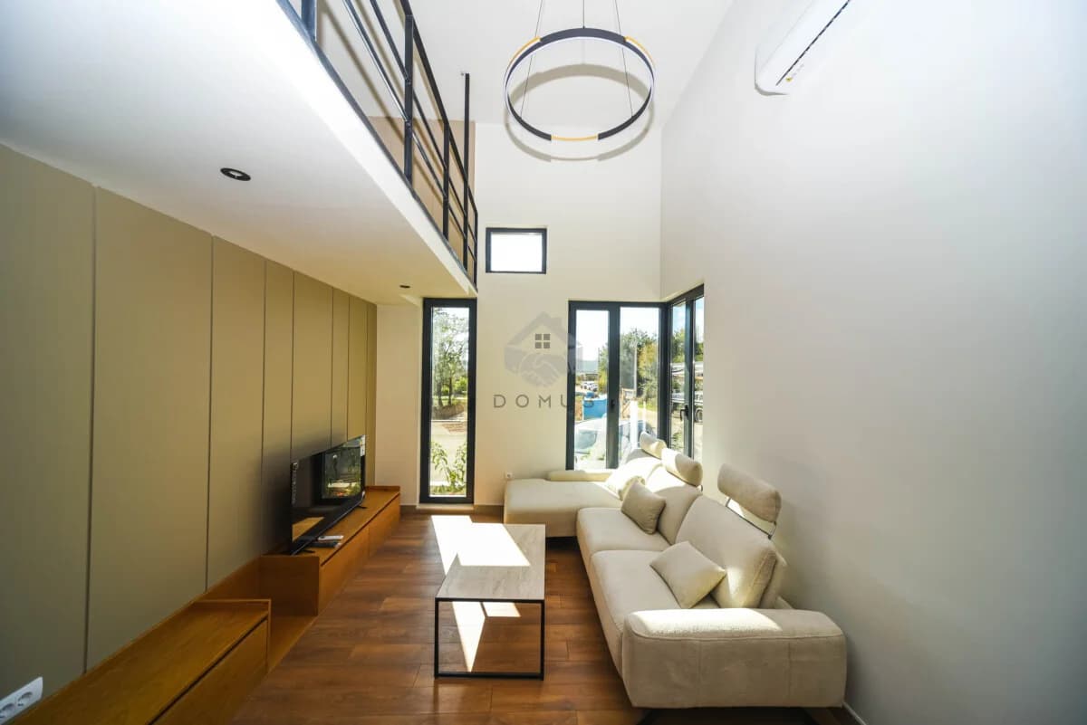 Namještena garsonjera 28m2 + parking, Mrčevac – Tivat