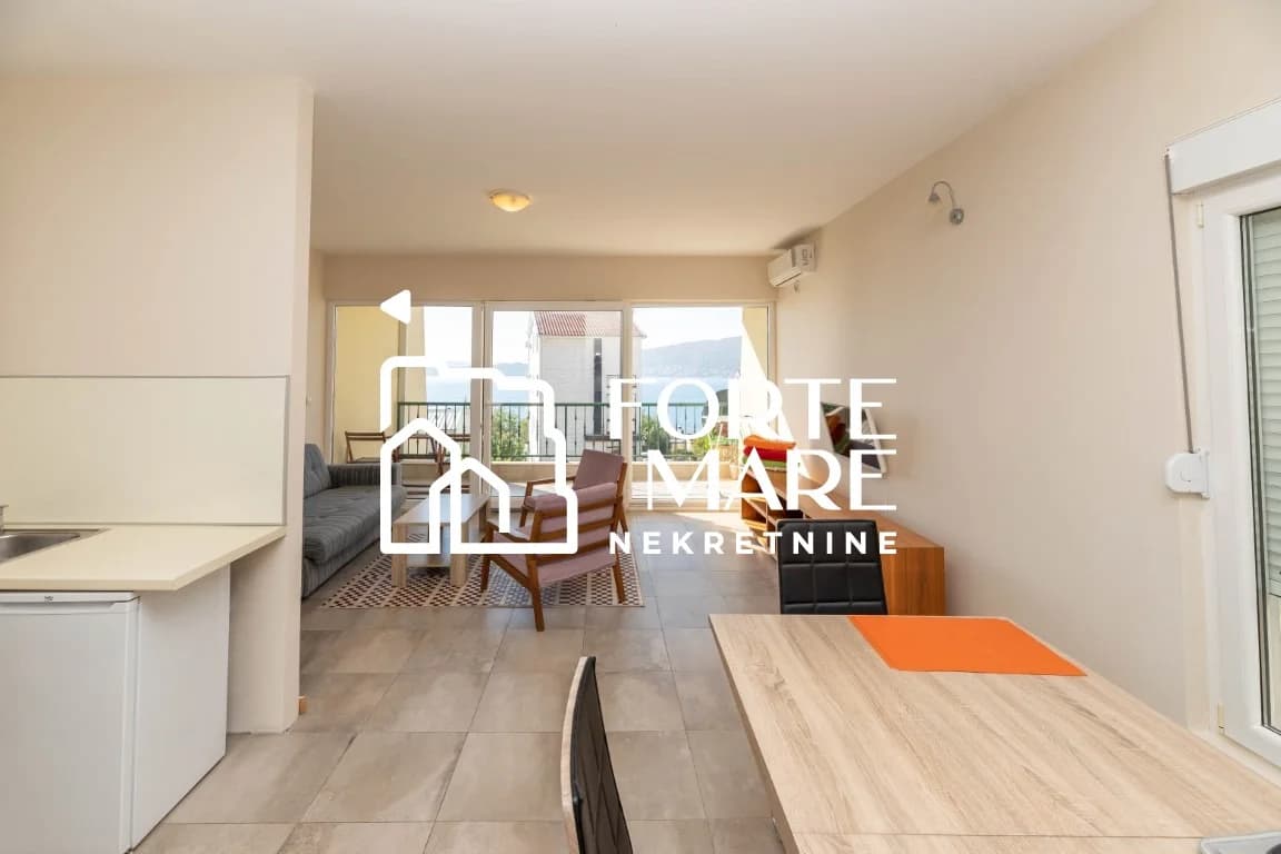 Property in Montenegro, Herceg Novi, Bijela