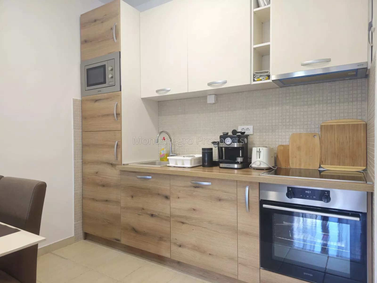 Nov jednosoban stan, 400 m od mora, Bečići