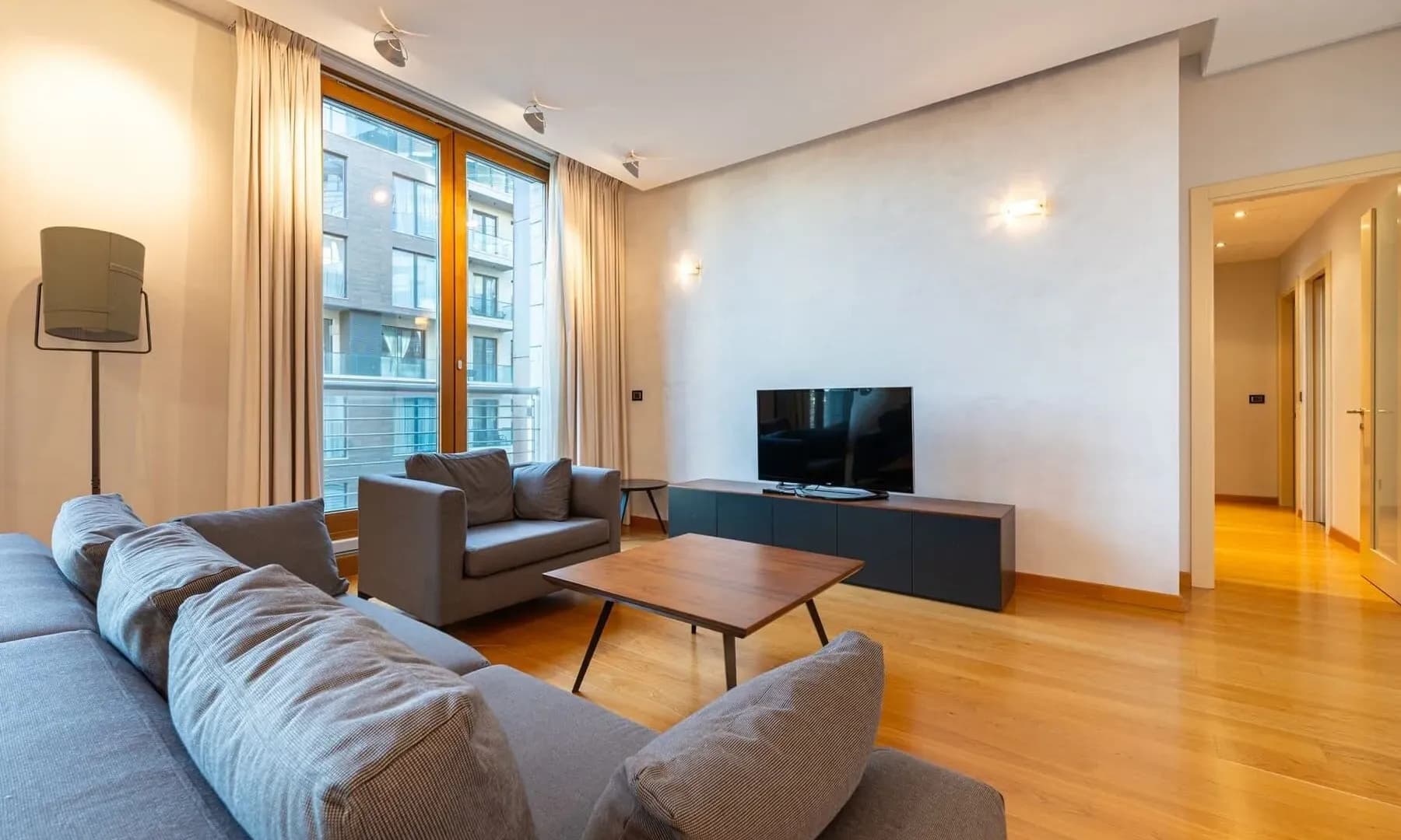 Prodaja, dvosoban stan, 106m², Kod Capital Plaze, Podgorica