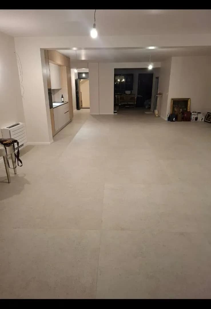 Prodaja, dvosoban stan, 127m², Centar, Podgorica