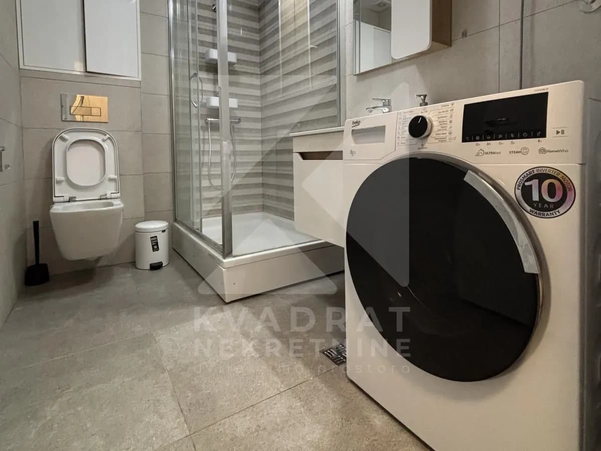 Prodaja, dvosoban stan, 67m², Centar, Podgorica