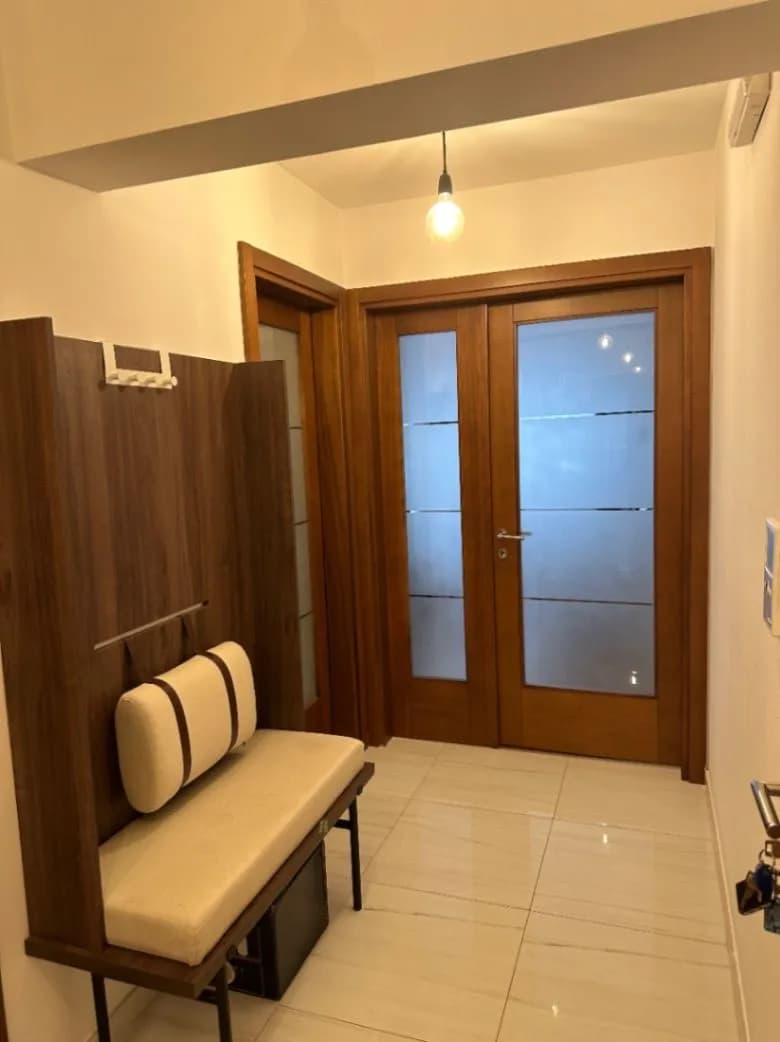 Prodaja, dvosoban stan, 92m², Tološka šuma, Podgorica