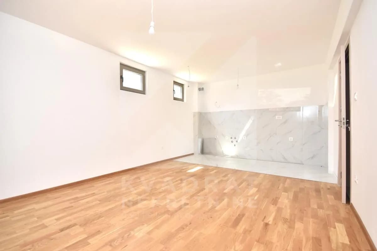 Prodaja, jednosoban stan, 40m², Ljubović, Podgorica