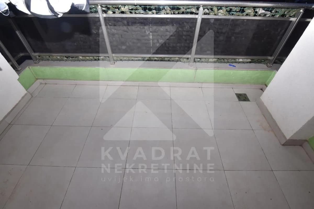 Prodaja, jednosoban stan, 46m², Stari Aerodrom, Podgorica