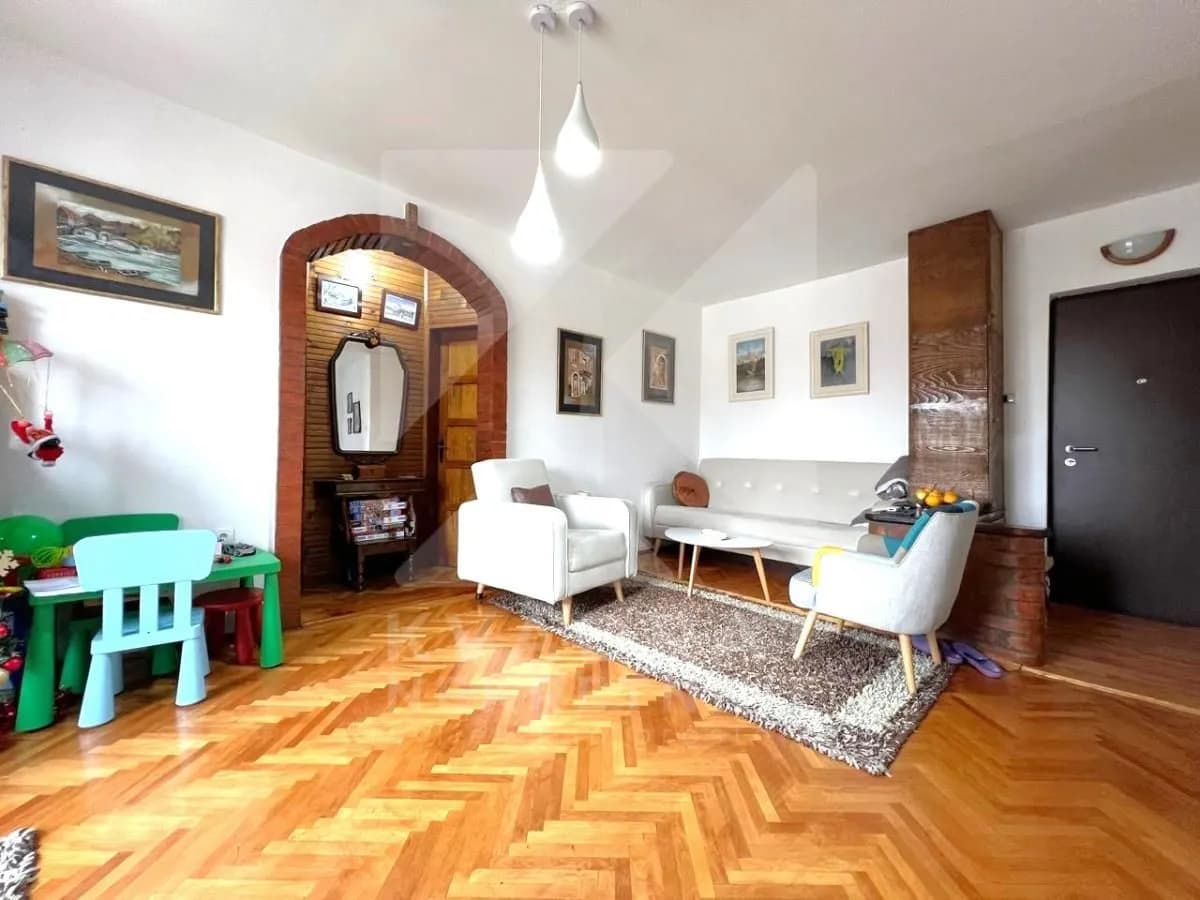 Prodaja, jednosoban stan, 53m², Centar, Podgorica