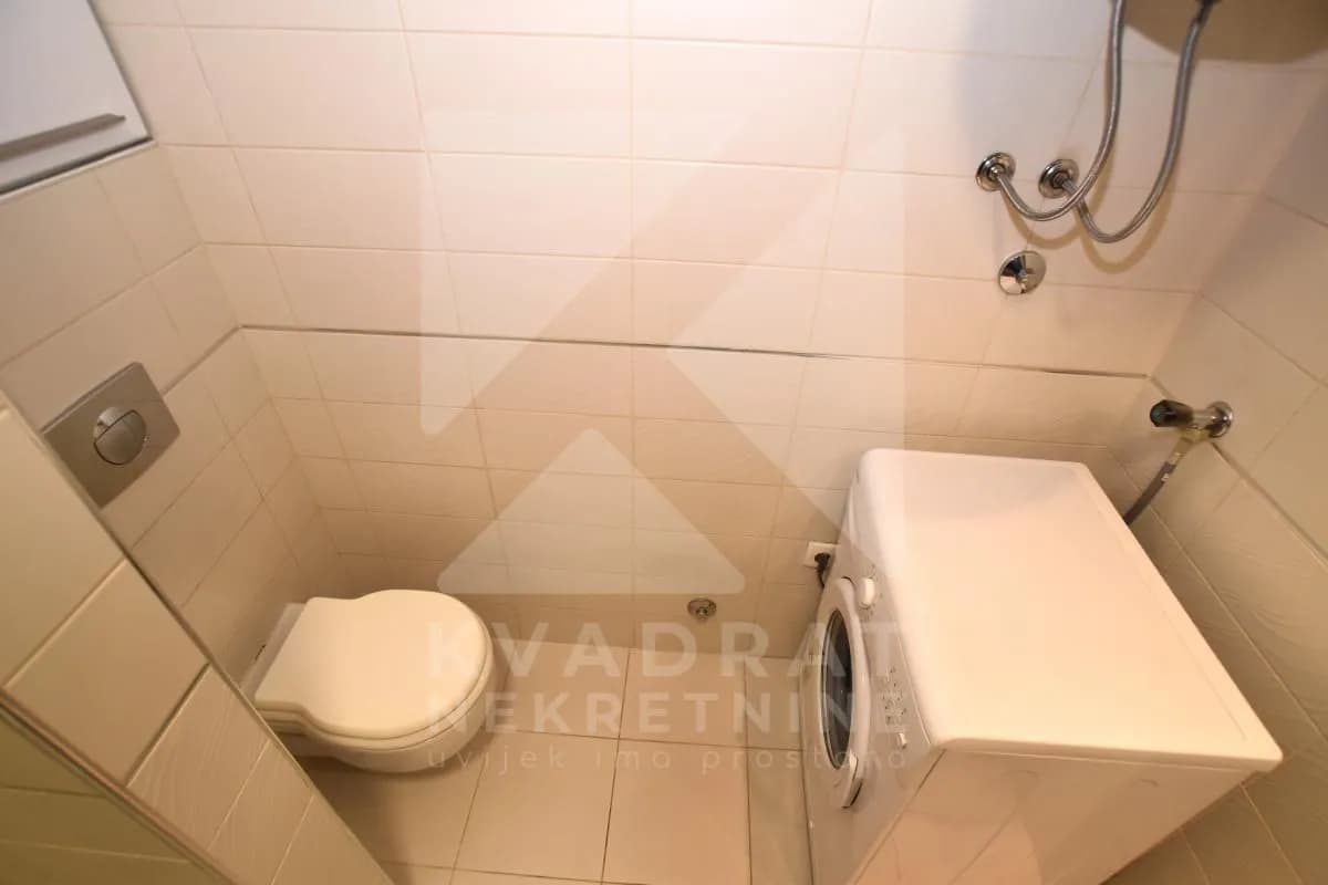 Prodaja, jednosoban stan, 60m², Stari Aerodrom, Podgorica