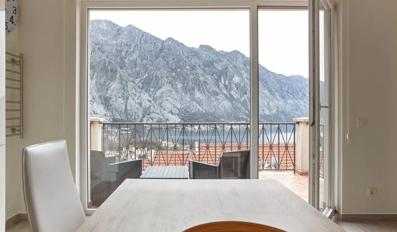 Prodaja, jednosoban stan, 63m², Orahovac, Kotor