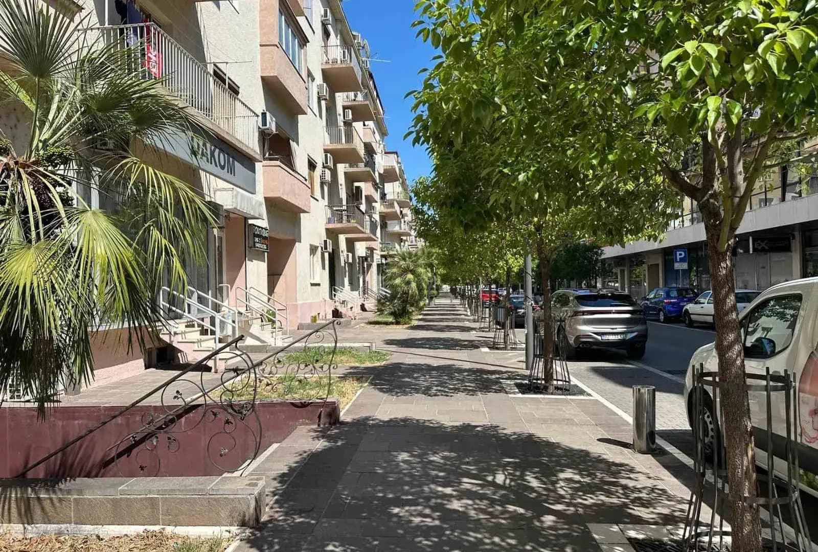 Prodaja, jednosoban stan, 70m², Centar, Podgorica
