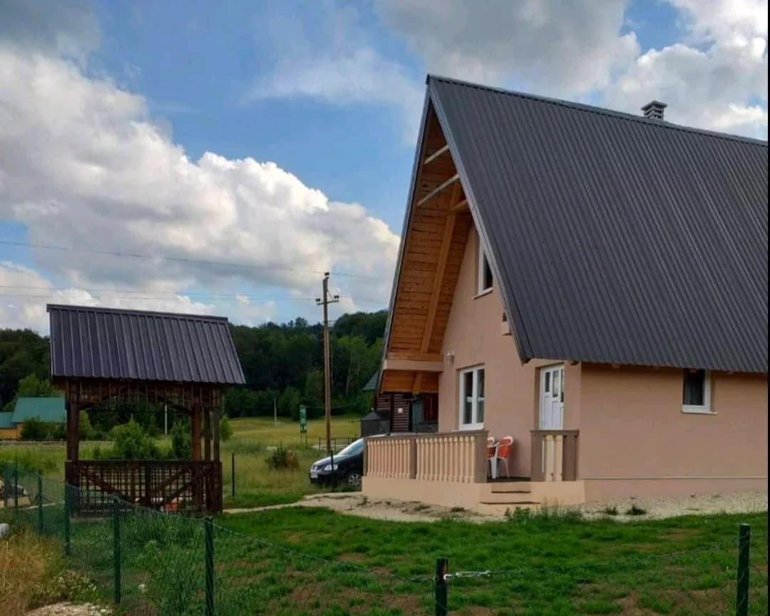 PRODAJA – Kuća (54m2)+Plac (227m2), Žabljak, Mezdo – 125.000€