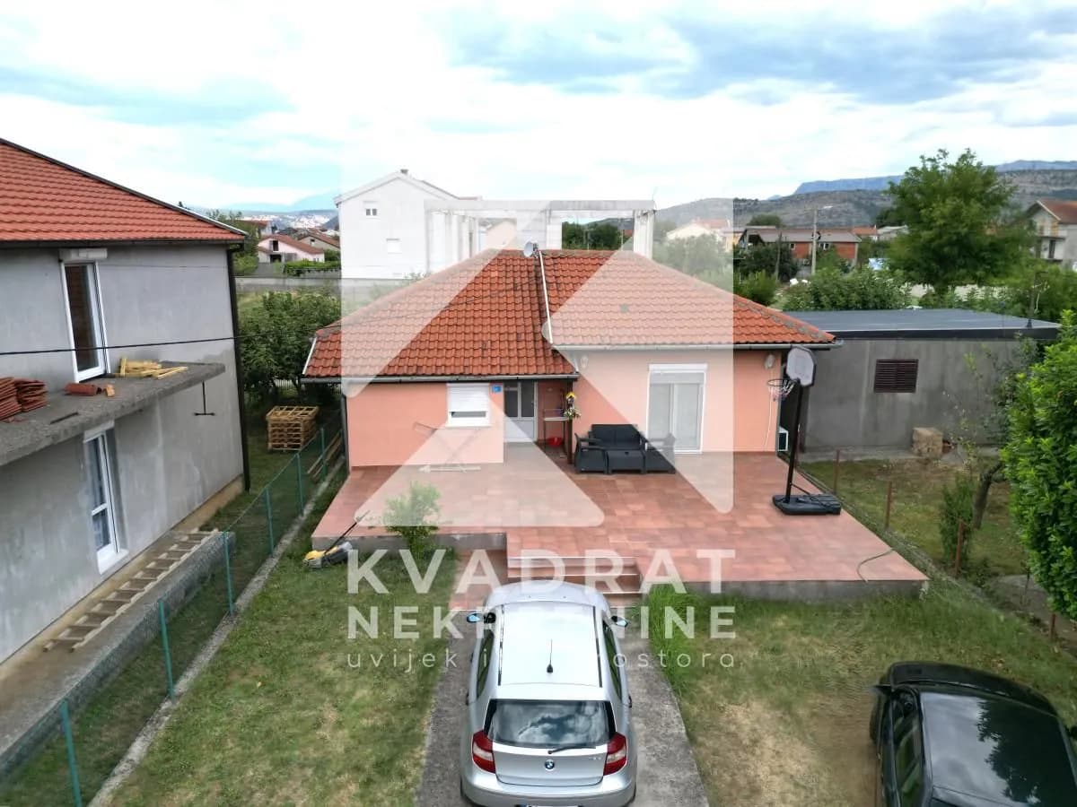 Prodaja, kuća, 77m², Doljani, Podgorica
