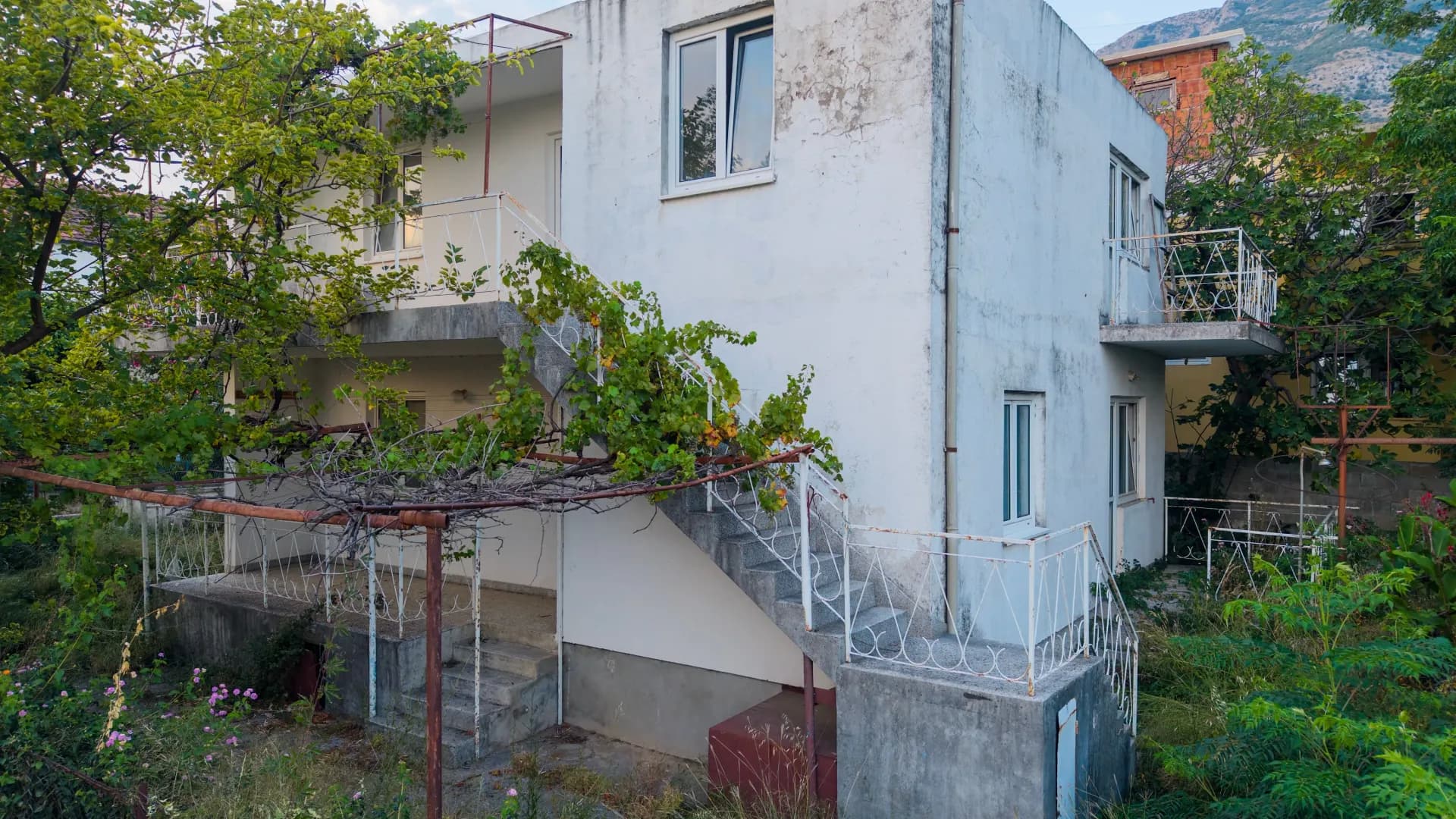 Prodaja, kuća ili vila, 130m2, Sutomore