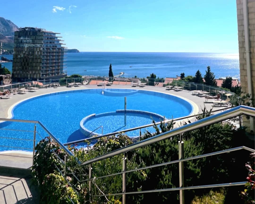 PRODAJA – Studio apartman (48m2), Budva, Bečići – 192.000€