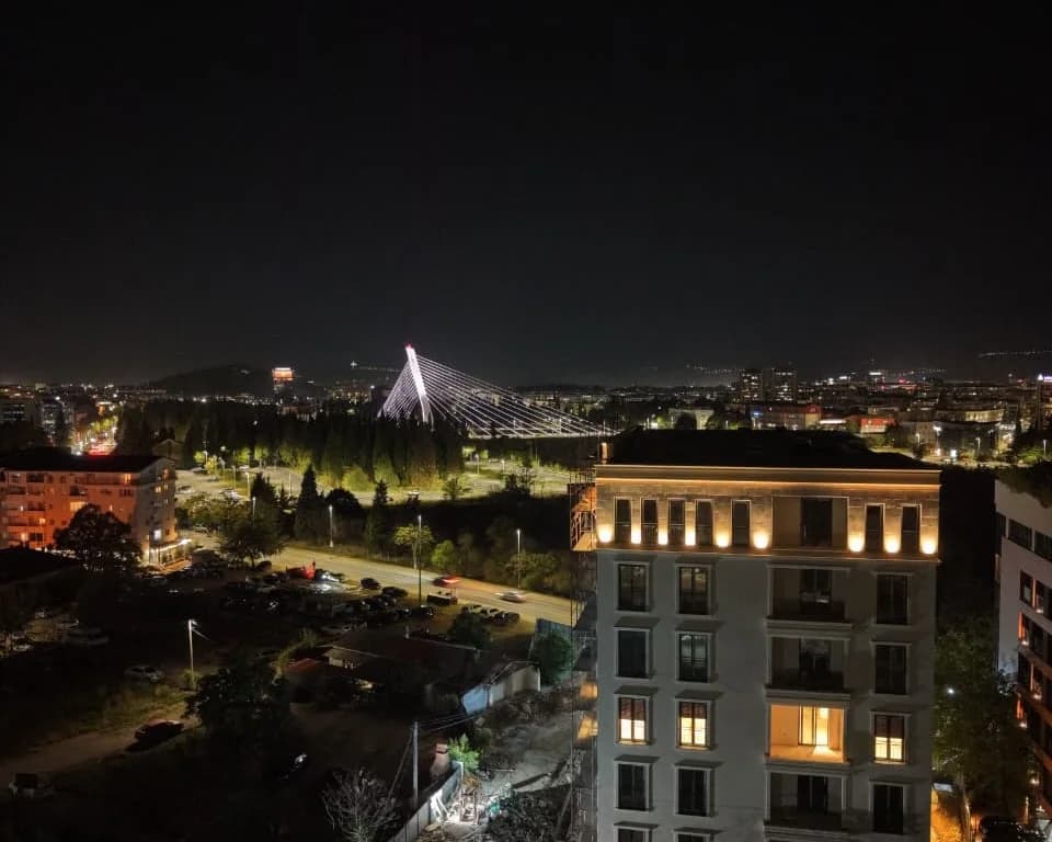 Продажа – Трёхкомнатная квартира (185m2), Подгорица, Центр, Vista Lux – Цена по запросу