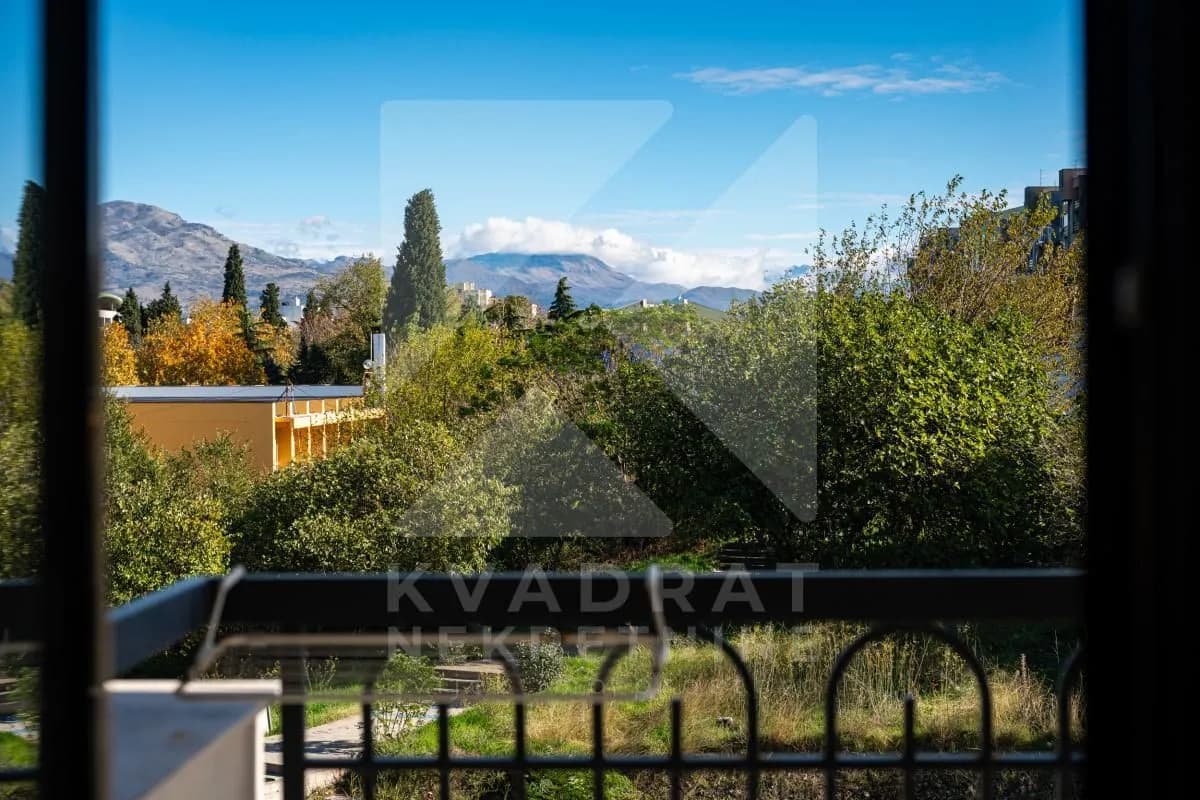 Prodaja, trosoban stan, 93m², Ljubović, Podgorica