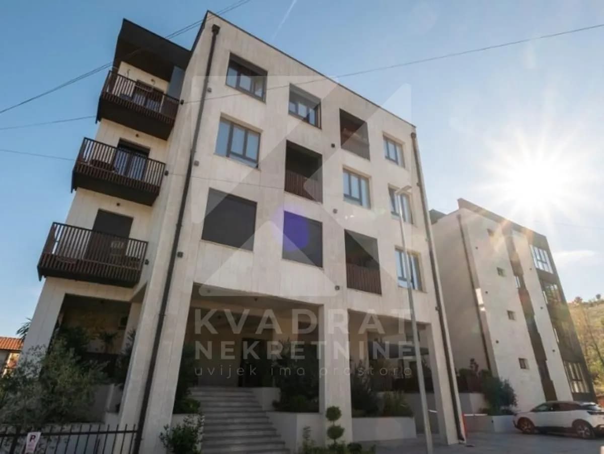 Prodaja, trosoban stan, 96m², Gornja Gorica, Podgorica