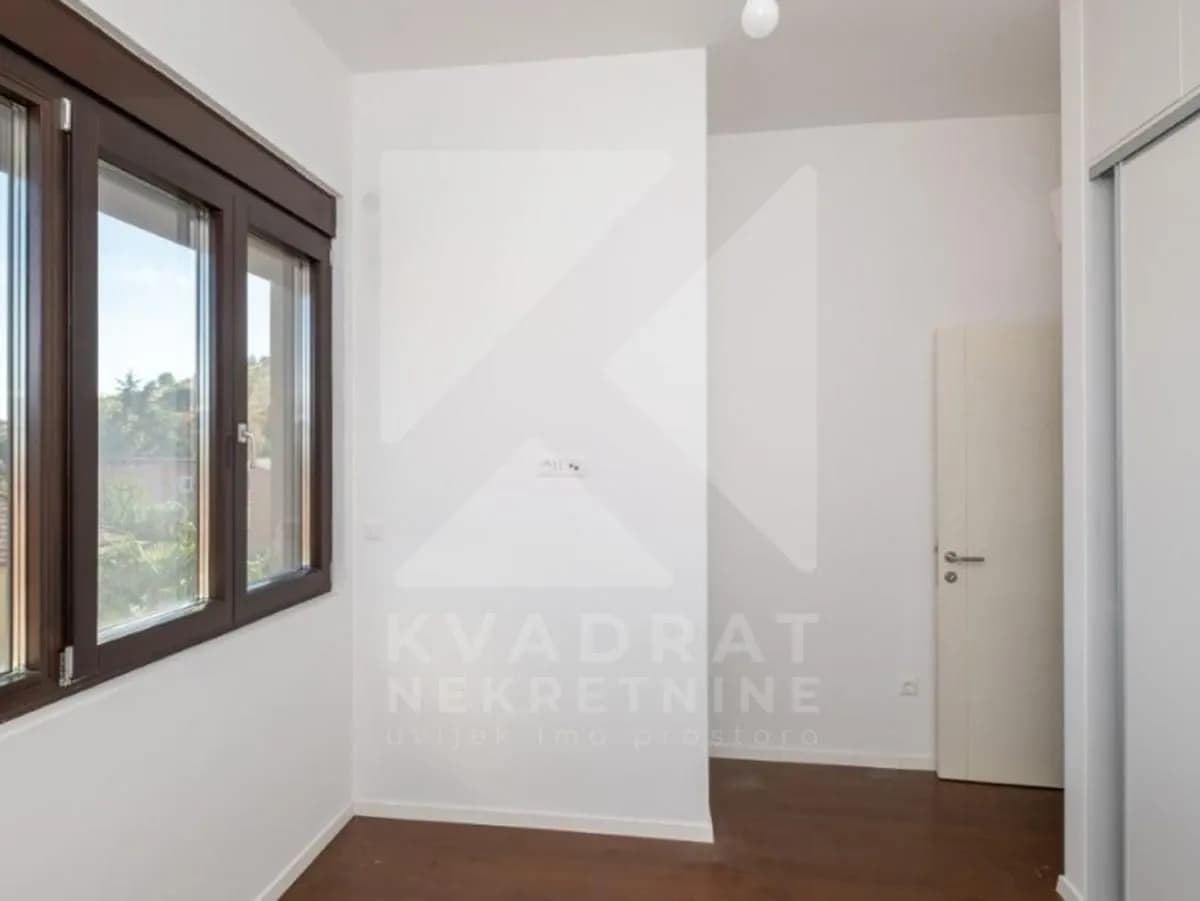 Prodaja, trosoban stan, 96m², Gornja Gorica, Podgorica