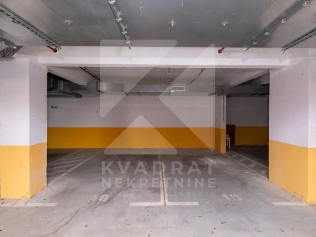 Prodaja, trosoban stan, 96m², Gornja Gorica, Podgorica