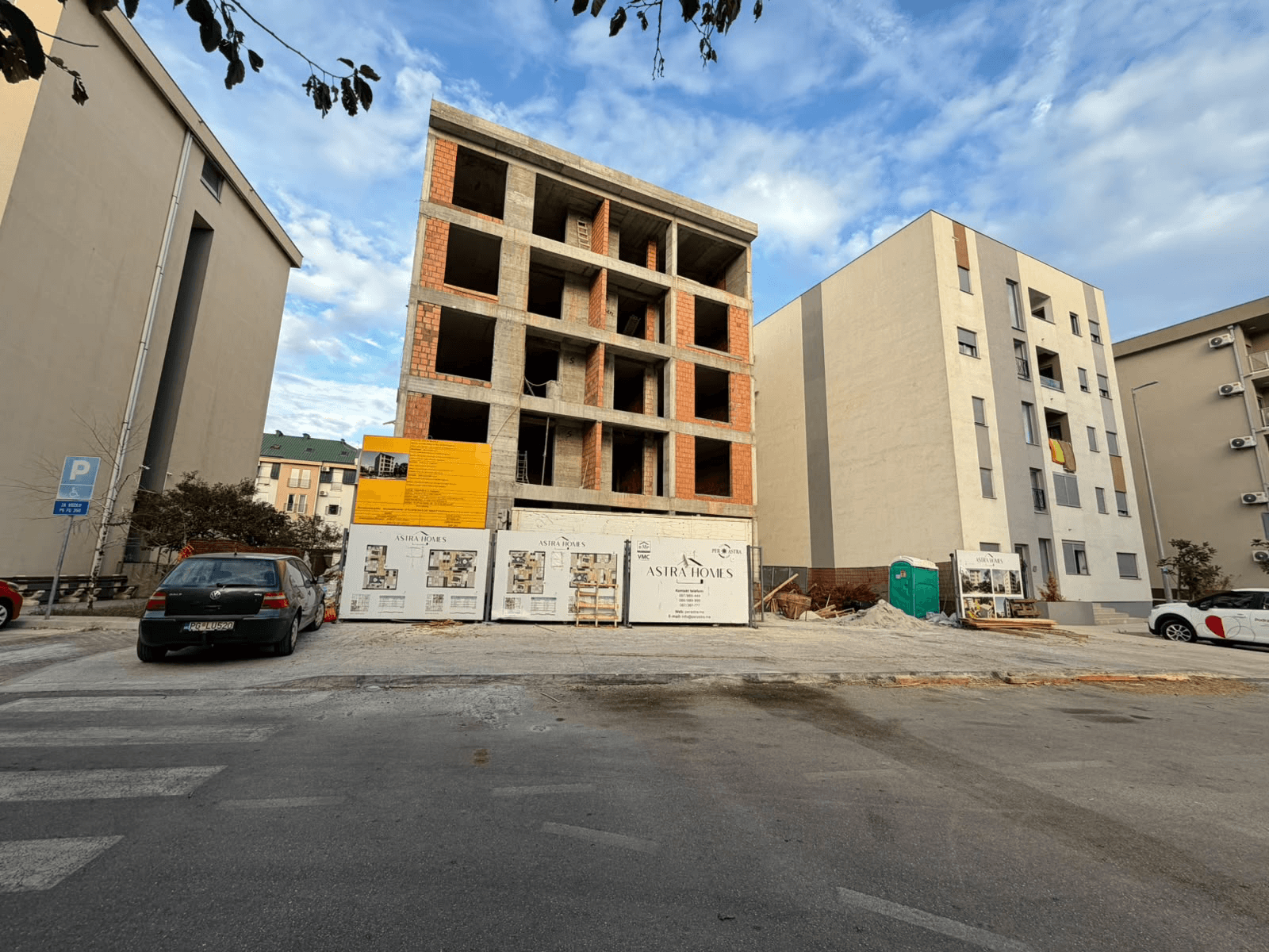 Prodaje se dvosoban stan površine 62,5m² u izgradnji na Zabjelu, u stambenom kompleksu Astra Homesa.