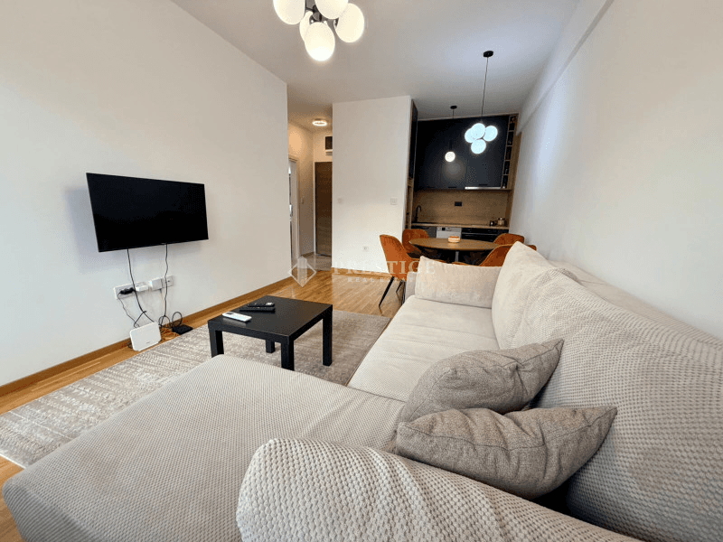 Prodaje se namješten jednosoban stan površine 40m² na Zabjelu, u zgradi investitora Gradnja Promet.