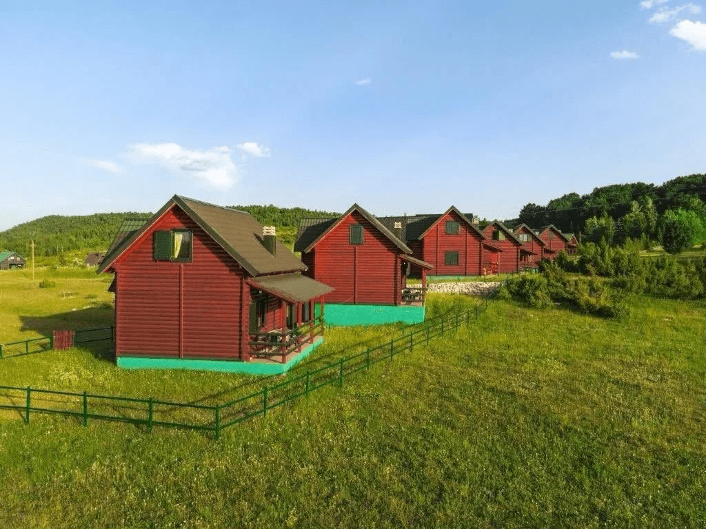 Furnished 90 m² House for Sale on a 225 m² Plot in Borje, Žabljak