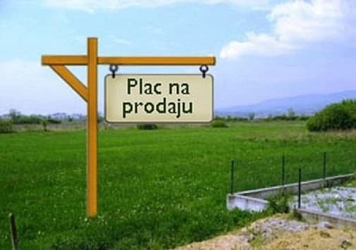 Prodaje se plac sa dve kuce u Pancevu