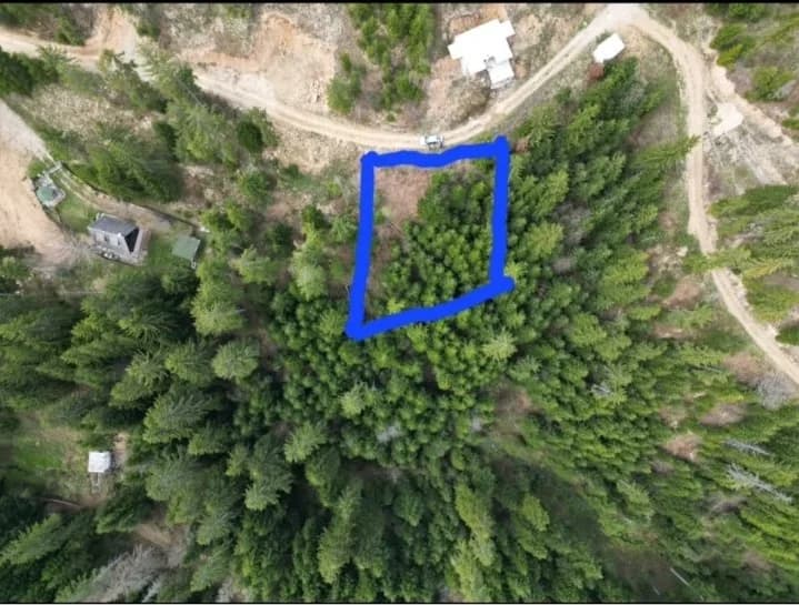 Prodajem plac na Zlataru