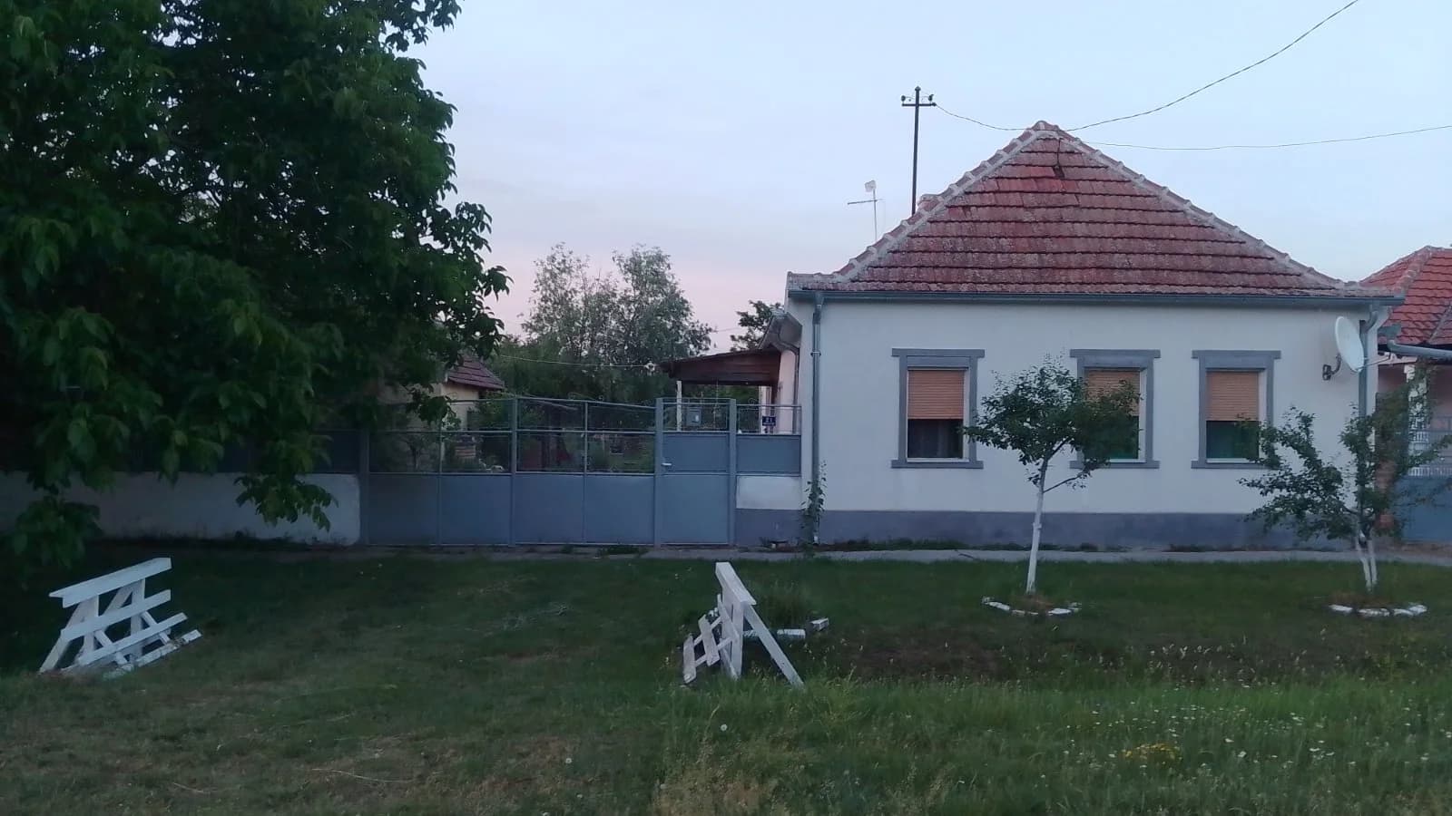 Prodajem seosko imanje u Banatskoj Dubici