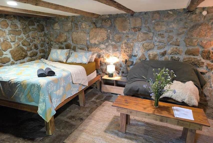 Renovated stone house with prime vineyard land