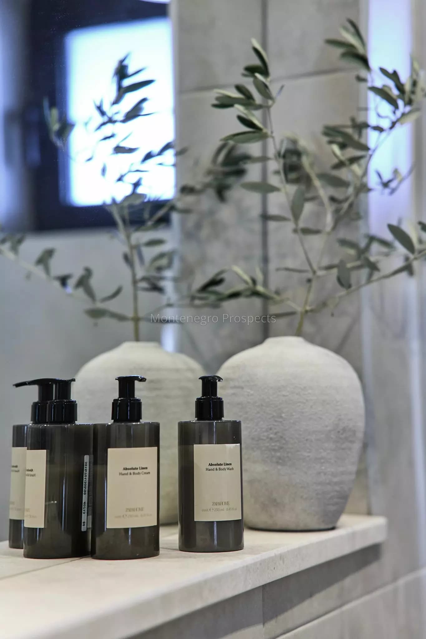 Renovirana kuća sa bazenom na samo 300 metara od mora, Brdišta, Tivat