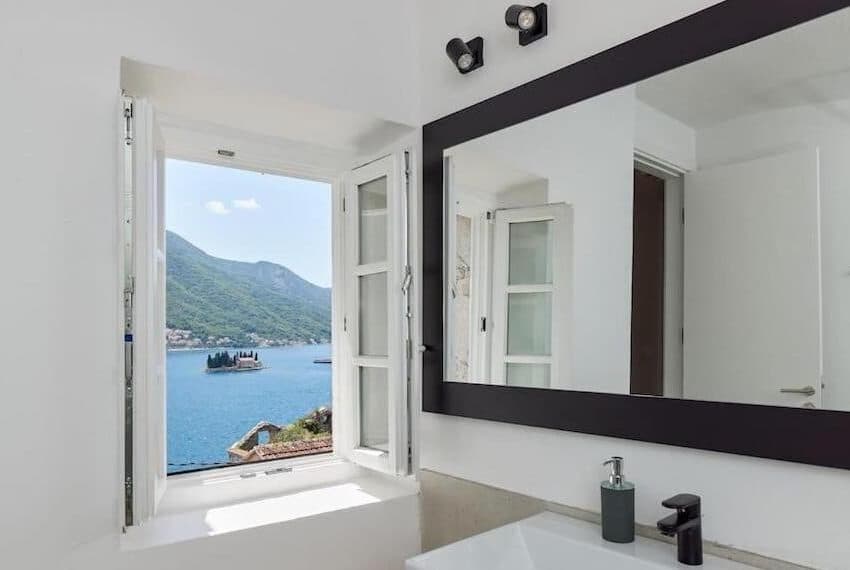 Stone House with stunning sea view in Perast
