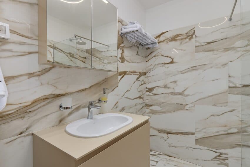 Three-bedroom apartment with panoramic sea views in Dobrota, Kotor Bay