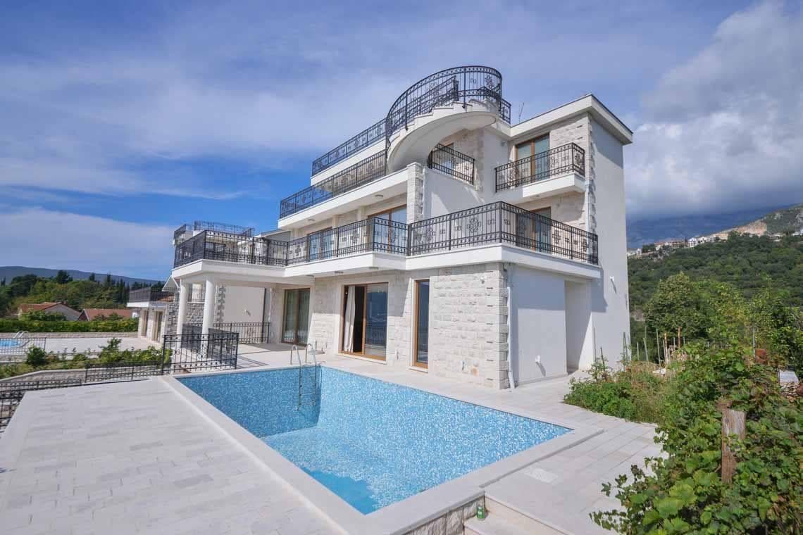 Vila u Herceg Novom br. 574