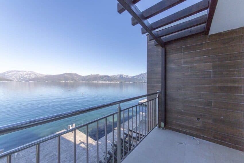 Villa on the first line to the sea in Krasici, Tivat